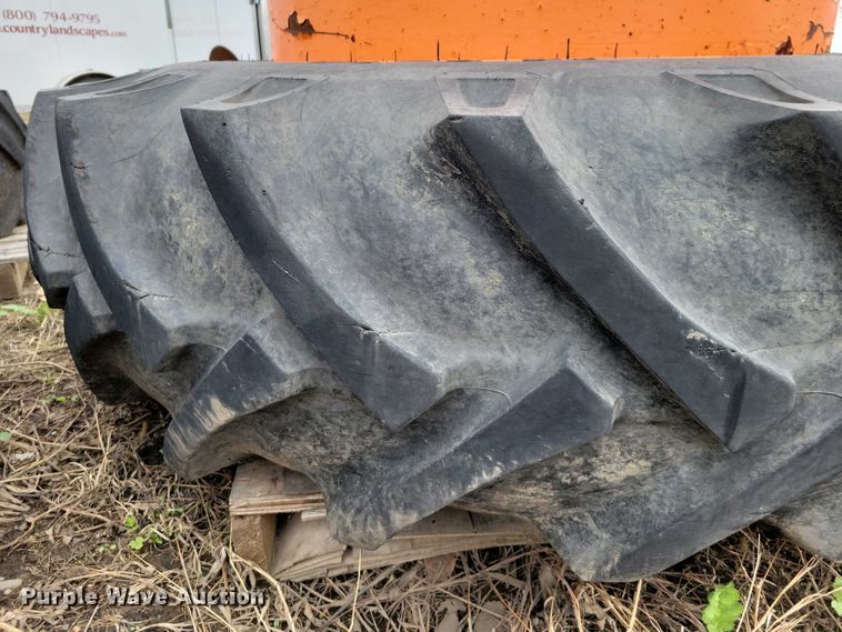 image for item NK9978 2013 Kubota M110GX MFWD tractor