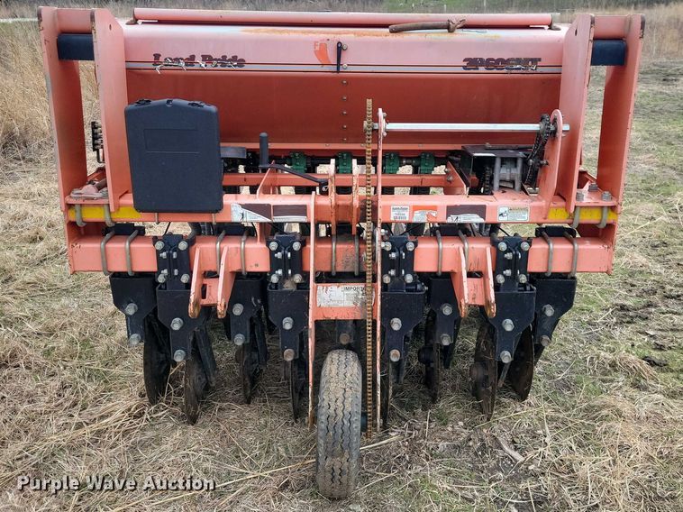 image for item NK9979 2012 Land Pride 3P606NT seeder