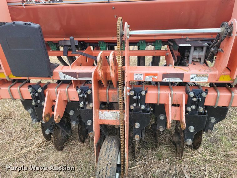 image for item NK9979 2012 Land Pride 3P606NT seeder