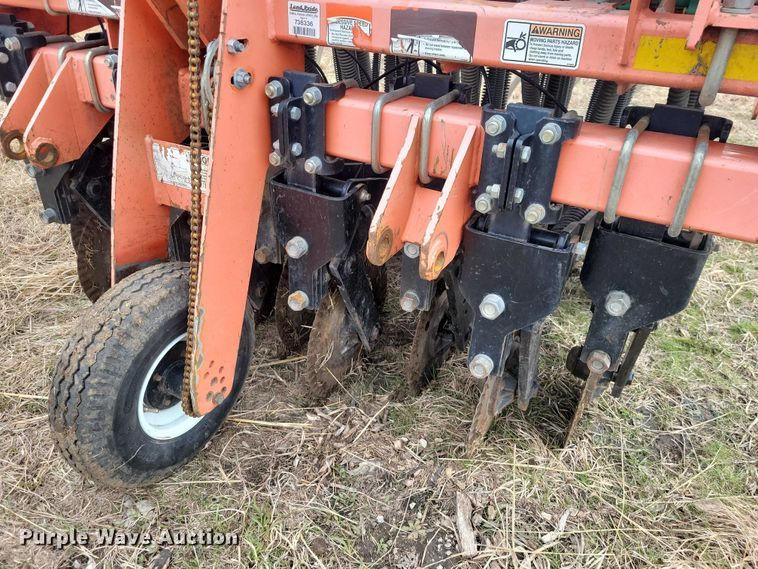 image for item NK9979 2012 Land Pride 3P606NT seeder