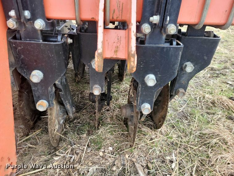 image for item NK9979 2012 Land Pride 3P606NT seeder