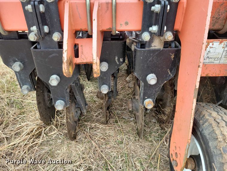 image for item NK9979 2012 Land Pride 3P606NT seeder