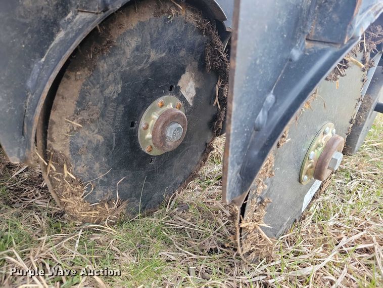 image for item NK9979 2012 Land Pride 3P606NT seeder