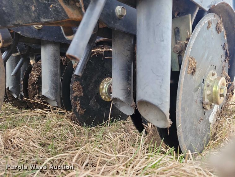 image for item NK9979 2012 Land Pride 3P606NT seeder