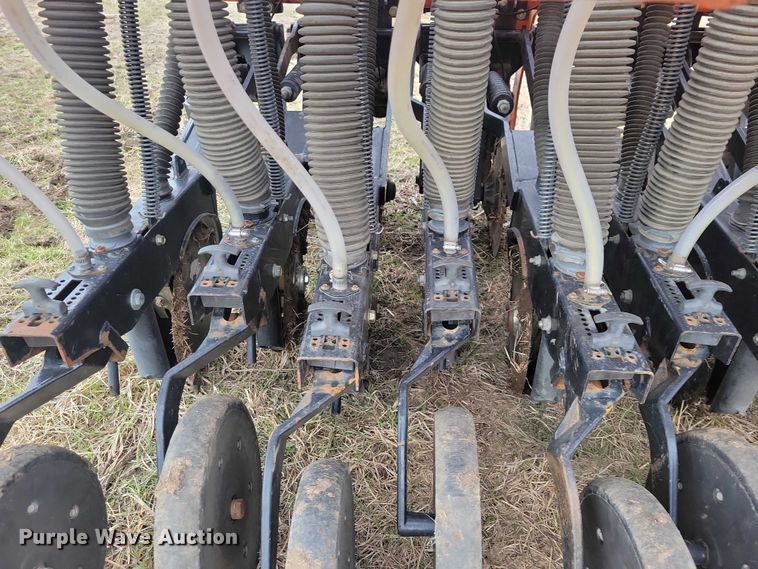 image for item NK9979 2012 Land Pride 3P606NT seeder