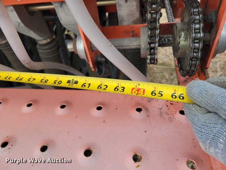 image for item NK9979 2012 Land Pride 3P606NT seeder