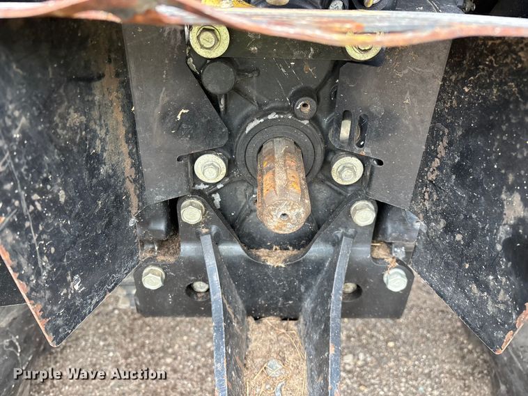 image for item YA2802 2016 Yanmar YT235 MFWD tractor