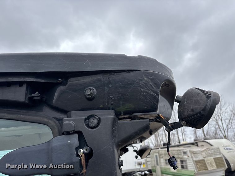 image for item YA2802 2016 Yanmar YT235 MFWD tractor