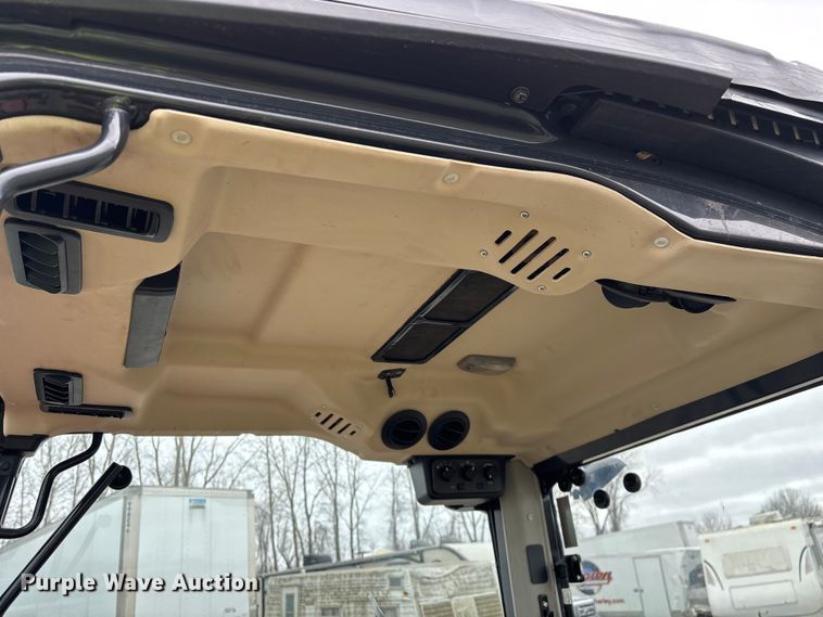 image for item YA2802 2016 Yanmar YT235 MFWD tractor