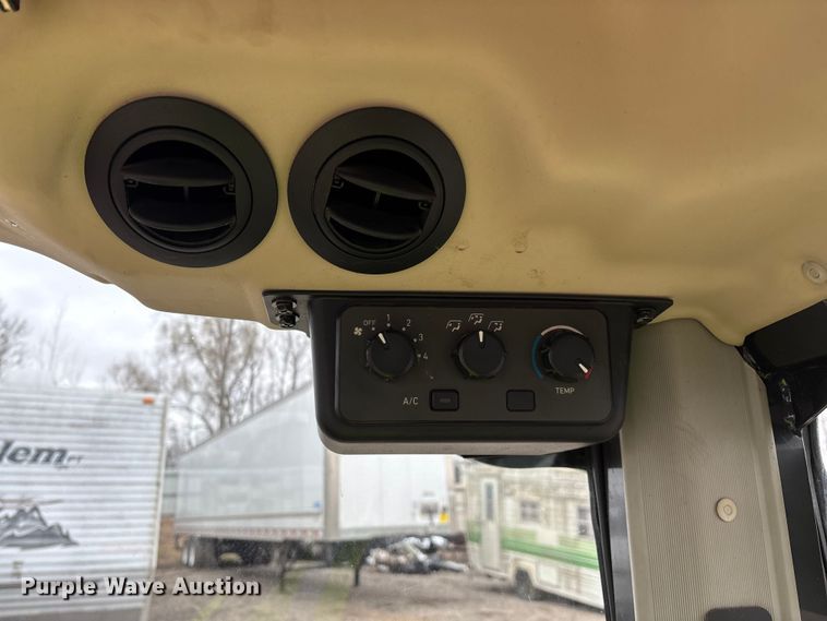 image for item YA2802 2016 Yanmar YT235 MFWD tractor