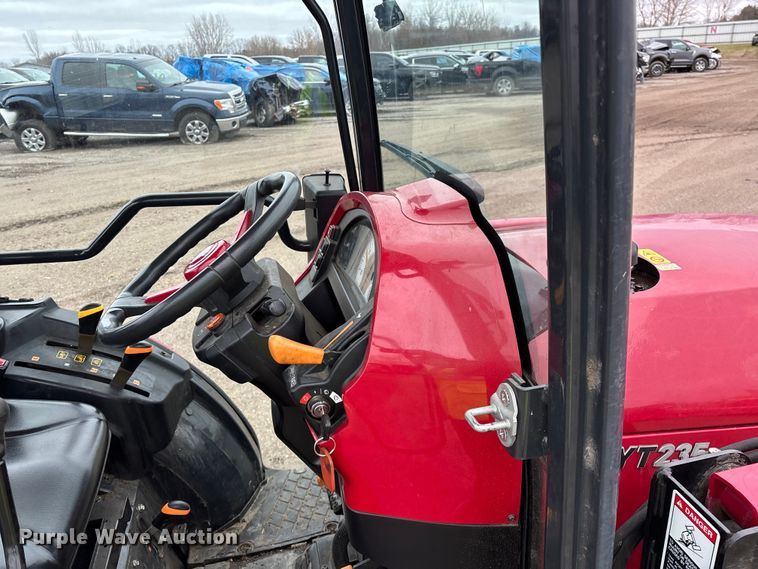 image for item YA2802 2016 Yanmar YT235 MFWD tractor