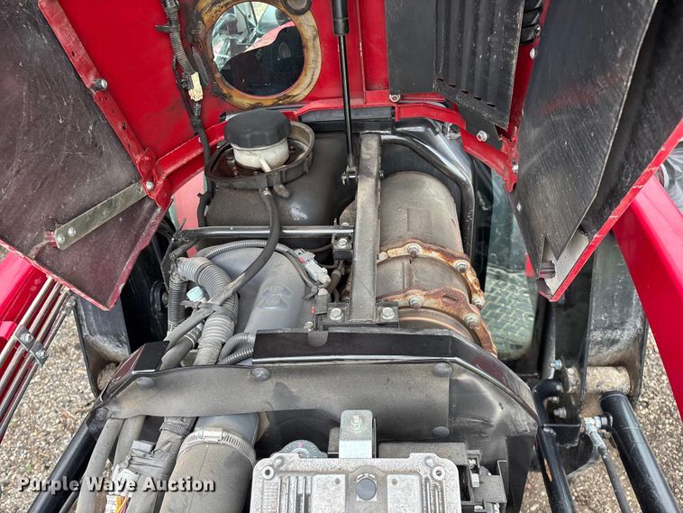 image for item YA2802 2016 Yanmar YT235 MFWD tractor