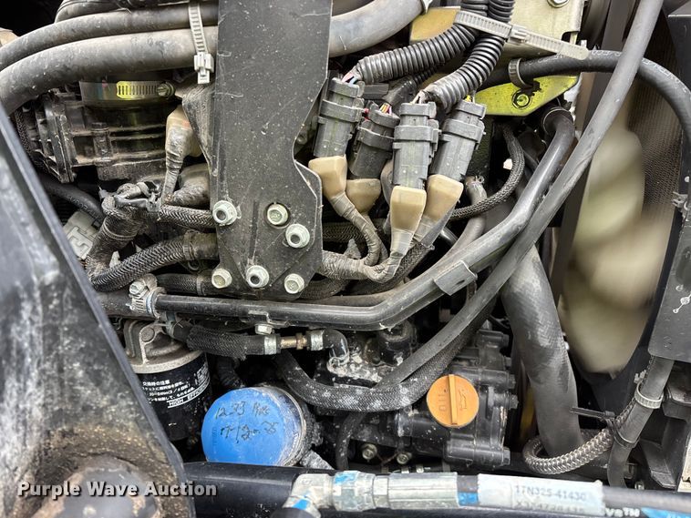 image for item YA2802 2016 Yanmar YT235 MFWD tractor