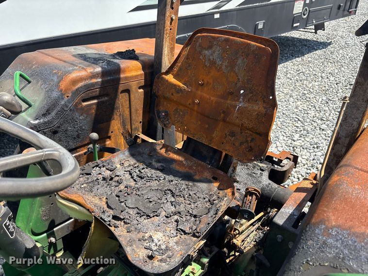 image for item YA2970 2014 John Deere 5045E MFWD tractor