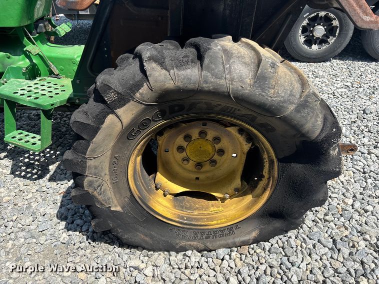 image for item YA2970 2014 John Deere 5045E MFWD tractor