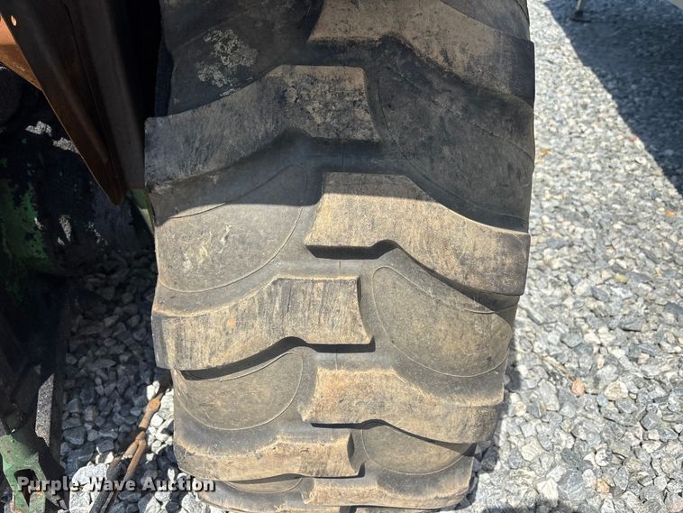 image for item YA2970 2014 John Deere 5045E MFWD tractor