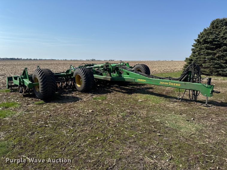 image for item YA2979 2023 John Deere 2680H vertical tillage