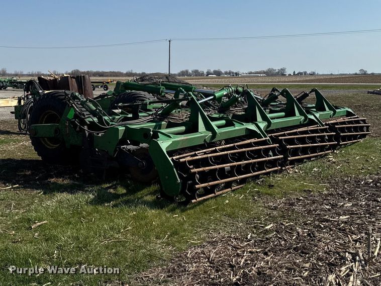 image for item YA2979 2023 John Deere 2680H vertical tillage