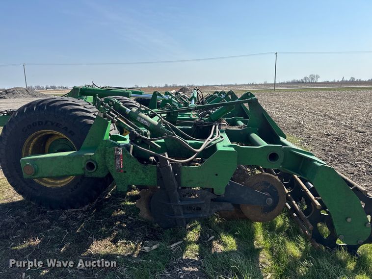image for item YA2979 2023 John Deere 2680H vertical tillage