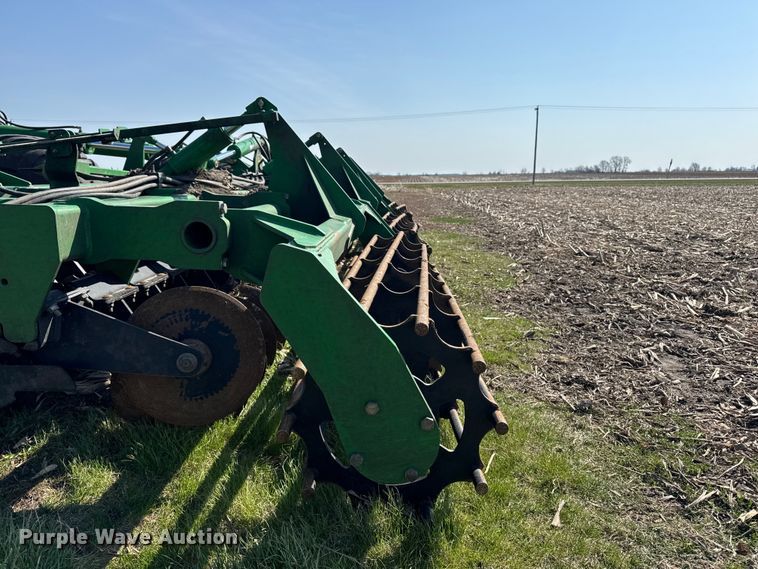 image for item YA2979 2023 John Deere 2680H vertical tillage