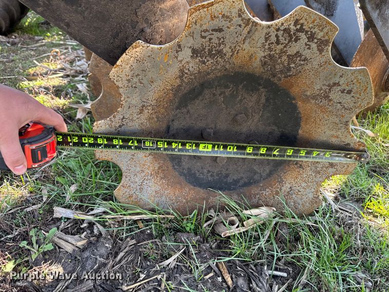 image for item YA2979 2023 John Deere 2680H vertical tillage