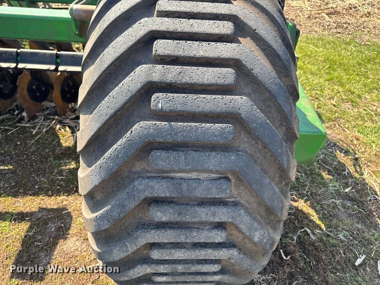 image for item YA2979 2023 John Deere 2680H vertical tillage