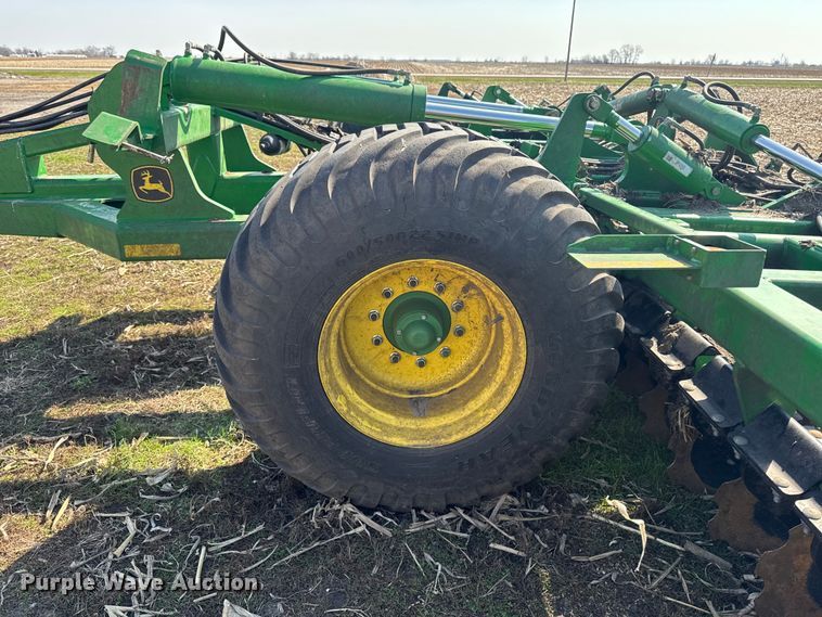image for item YA2979 2023 John Deere 2680H vertical tillage