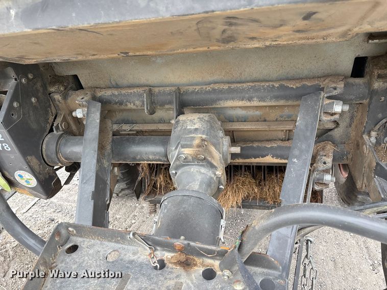 image for item YA2982 2019 Claas Variant 480RC round baler