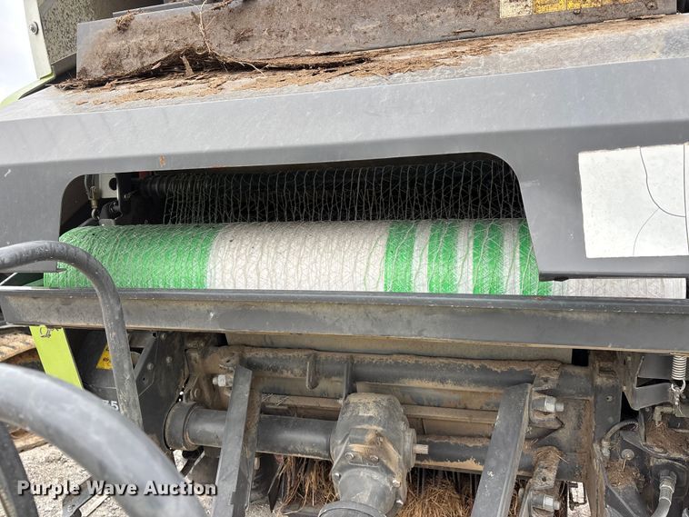 image for item YA2982 2019 Claas Variant 480RC round baler