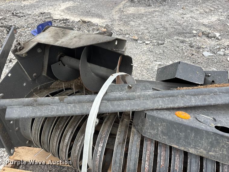 image for item YA2982 2019 Claas Variant 480RC round baler