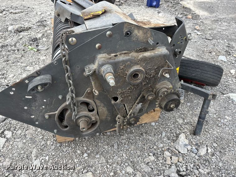 image for item YA2982 2019 Claas Variant 480RC round baler