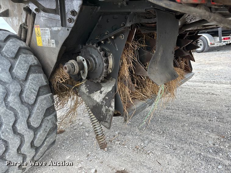 image for item YA2982 2019 Claas Variant 480RC round baler