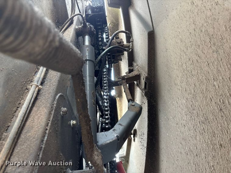 image for item YA2982 2019 Claas Variant 480RC round baler