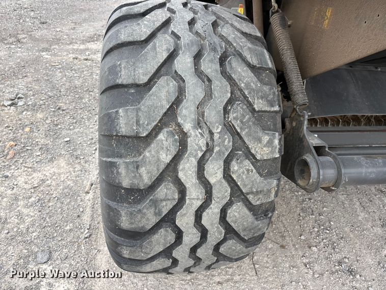 image for item YA2982 2019 Claas Variant 480RC round baler