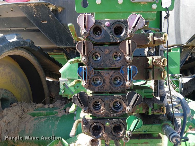 image for item YA3133 2016 John Deere 9570RT tractor