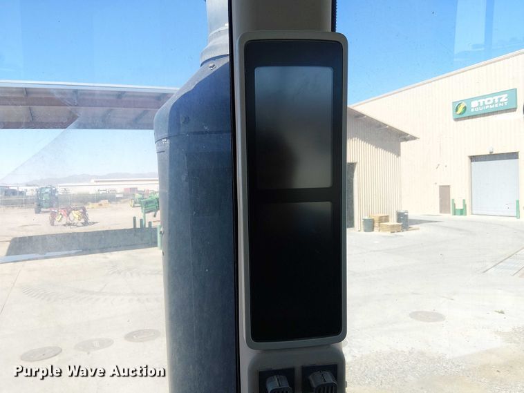 image for item YA3133 2016 John Deere 9570RT tractor