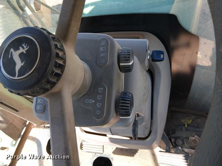 image for item YA3133 2016 John Deere 9570RT tractor