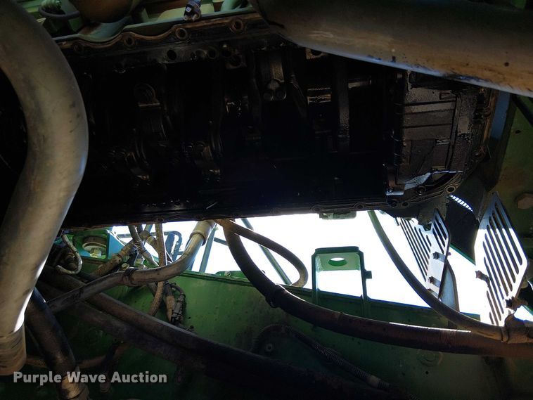 image for item YA3133 2016 John Deere 9570RT tractor