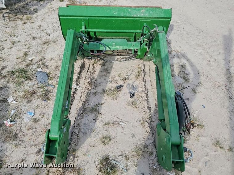 image for item YA3224 2023 John Deere 520M loader