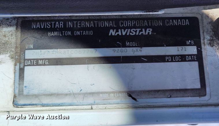 image for item BI9764 1996 International 9200 semi truck