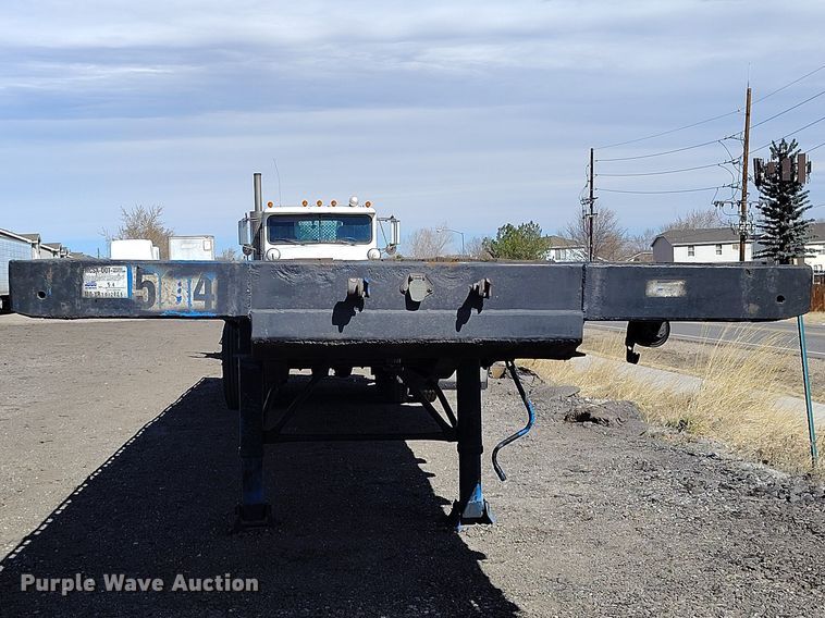 image for item BI9765 1998 Transcraft flatbed trailer