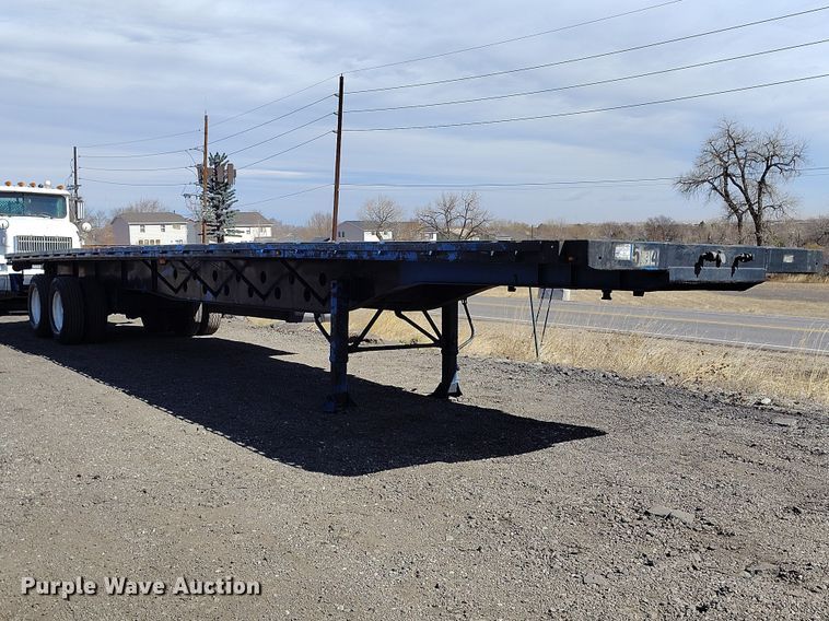 image for item BI9765 1998 Transcraft flatbed trailer
