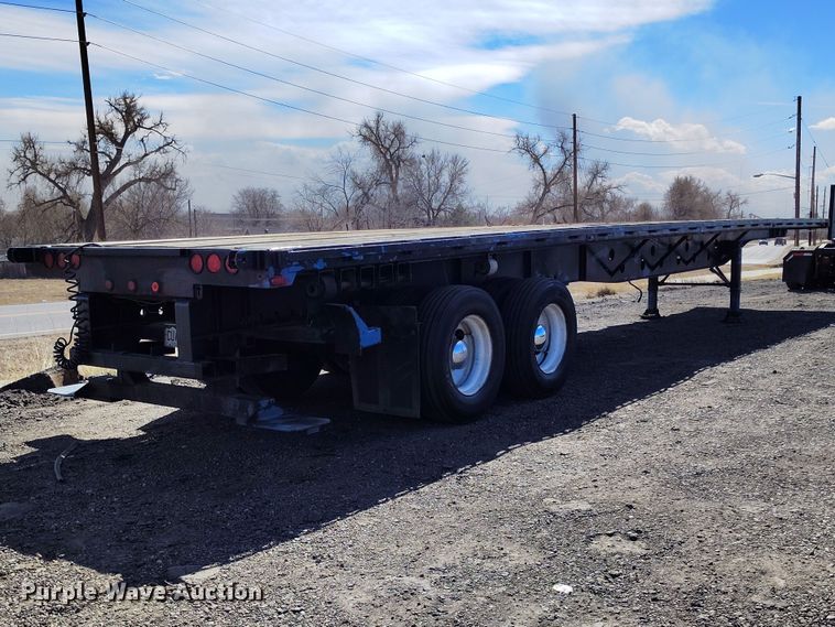 image for item BI9765 1998 Transcraft flatbed trailer