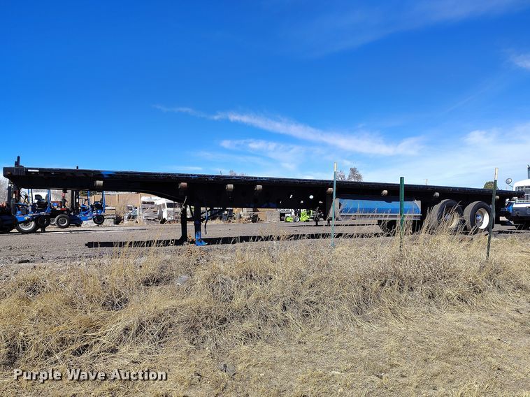image for item BI9765 1998 Transcraft flatbed trailer