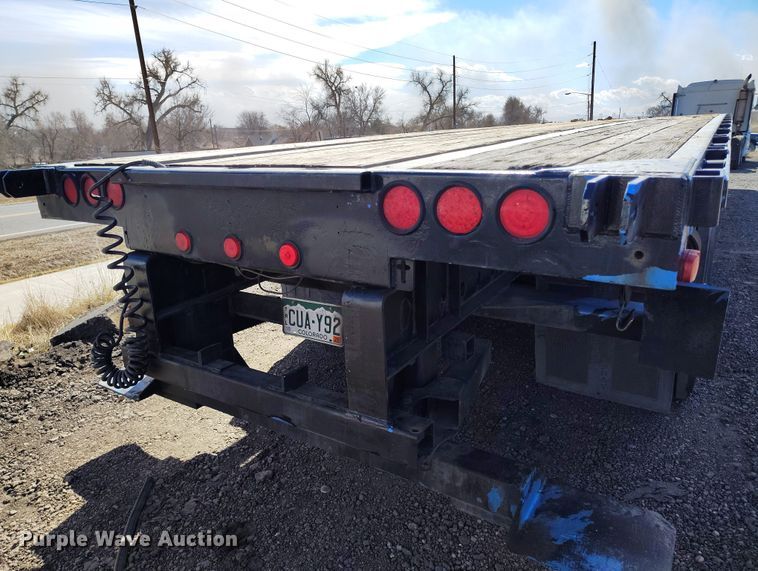 image for item BI9765 1998 Transcraft flatbed trailer