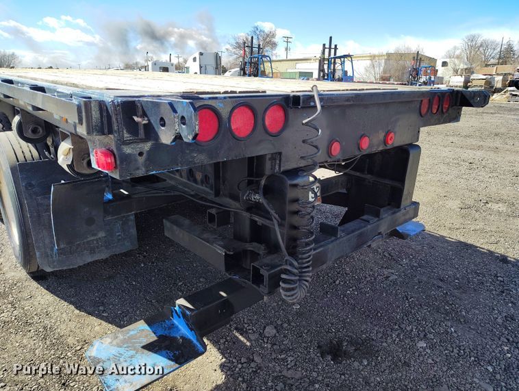image for item BI9765 1998 Transcraft flatbed trailer