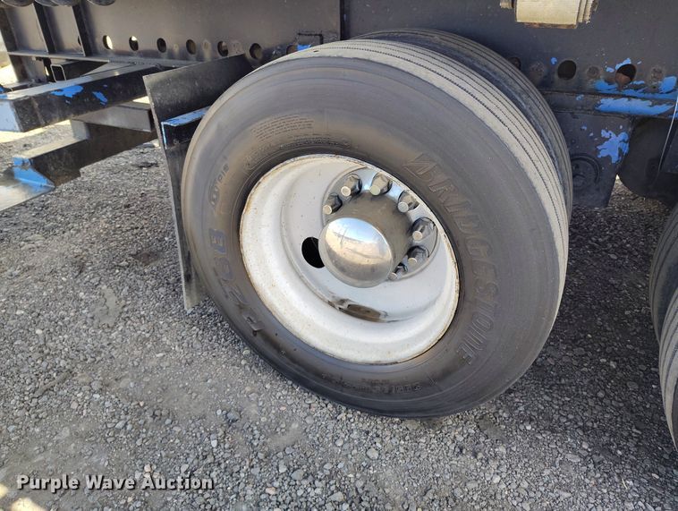 image for item BI9765 1998 Transcraft flatbed trailer
