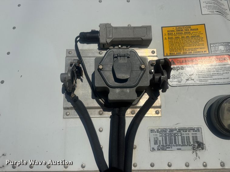 image for item DO8494 2017 Utility VS2DX dry van trailer