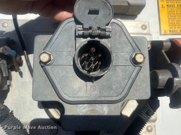 image for item DO8494 2017 Utility VS2DX dry van trailer
