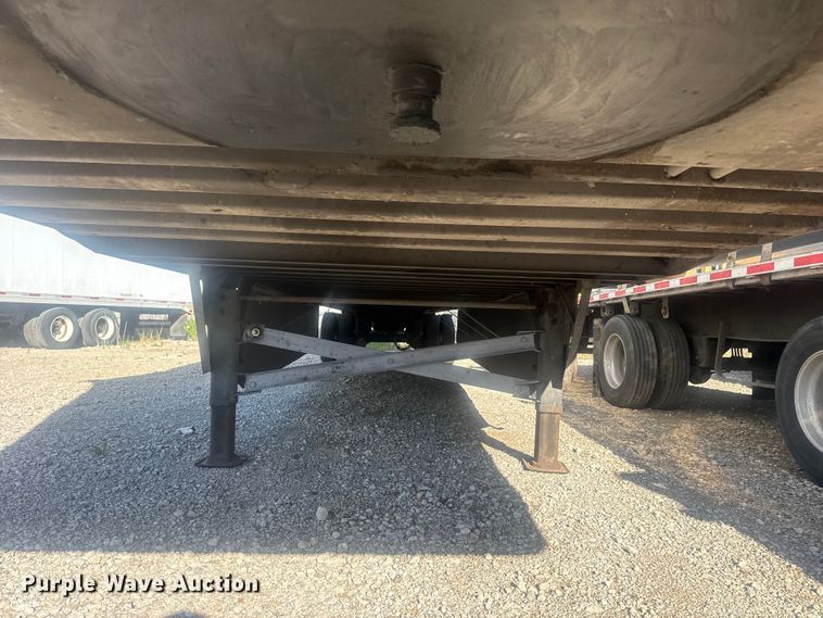 image for item DO8494 2017 Utility VS2DX dry van trailer